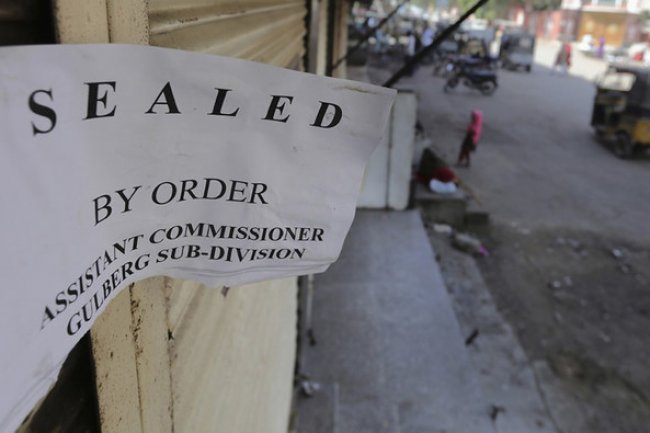 Two banks, school sealed in Karachi over COVID SOPs violation