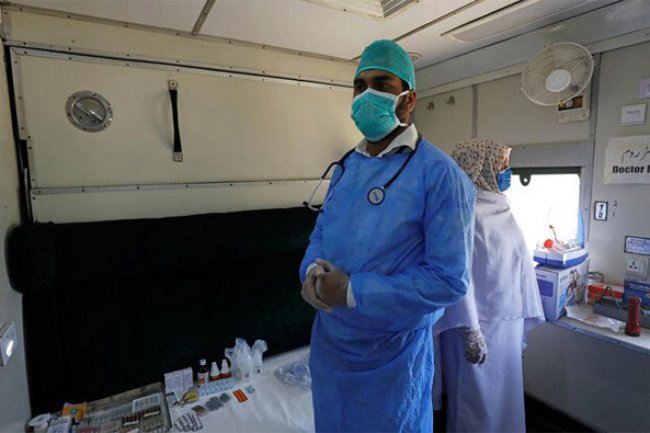 14 health workers contract COVID-19, one doctor dies in 24 hours