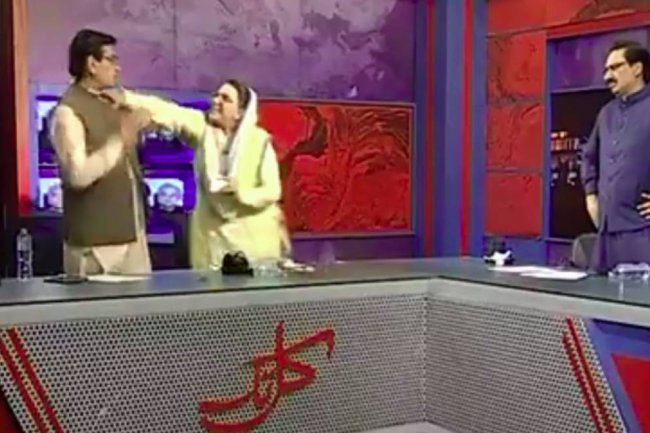 MNA Qadir Mandokhel lodges police complaint against Firdous Ashiq Awan