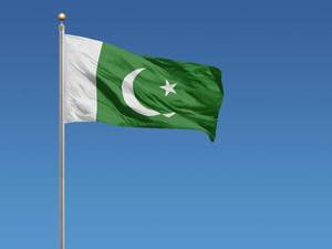 Covid: Pakistan bans travellers from 12 countries as cases surge